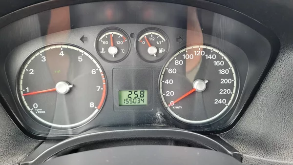 Ford Focus 1,4i 16v - foto 18