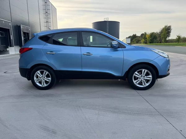Hyundai ix35 1.7CRDI,VOLAT-608 081 843 - foto 8