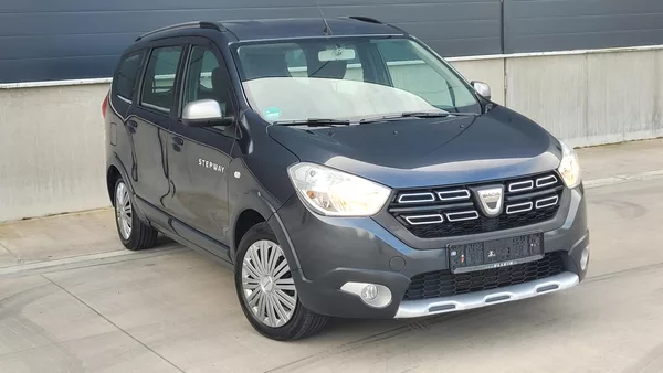 Dacia Lodgy STEPWAY 1,6i 75 KW 7 MÍST