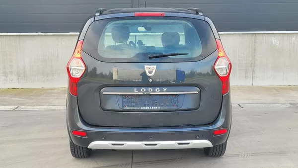 Dacia Lodgy STEPWAY 1,6i 75 KW 7 MÍST - foto 11