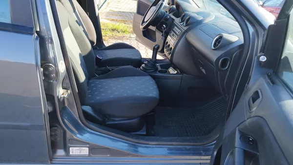 Ford Fiesta 1.3i,VOLAT- 608 081 843 - foto 12