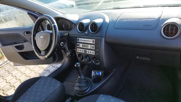 Ford Fiesta 1.3i,VOLAT- 608 081 843 - foto 13