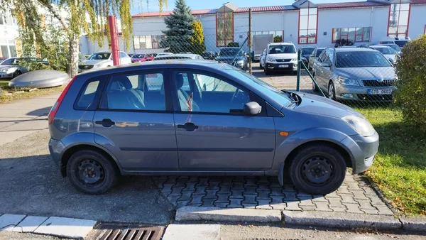 Ford Fiesta 1.3i,VOLAT- 608 081 843 - foto 2