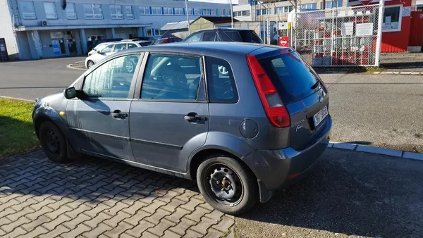 Ford Fiesta 1.3i,VOLAT- 608 081 843 - foto 5