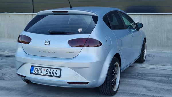Seat Leon 1,6TDI 77KW - foto 10