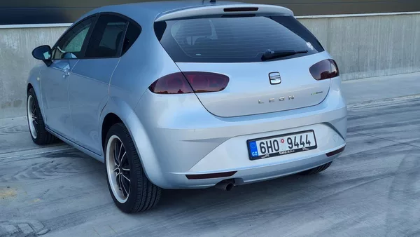 Seat Leon 1,6TDI 77KW - foto 12