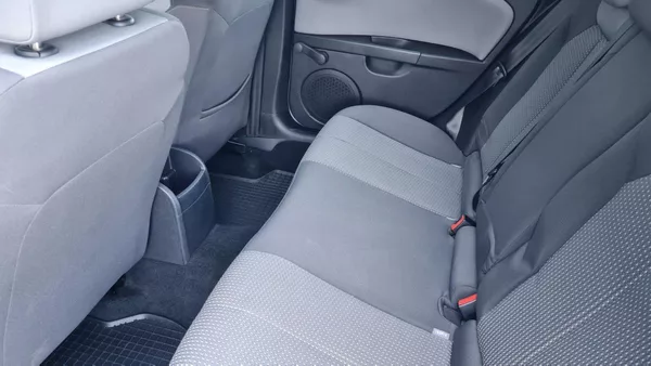 Seat Leon 1,6TDI 77KW - foto 18
