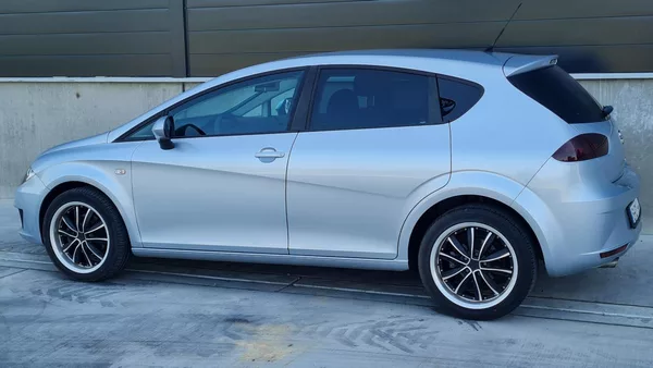 Seat Leon 1,6TDI 77KW - foto 6