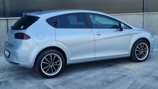 Seat Leon 1,6TDI 77KW - foto 8