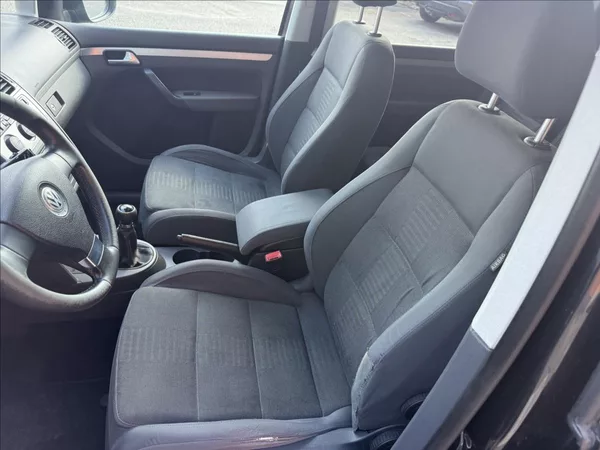 Volkswagen Touran 1,4 TSi Higline - foto 16