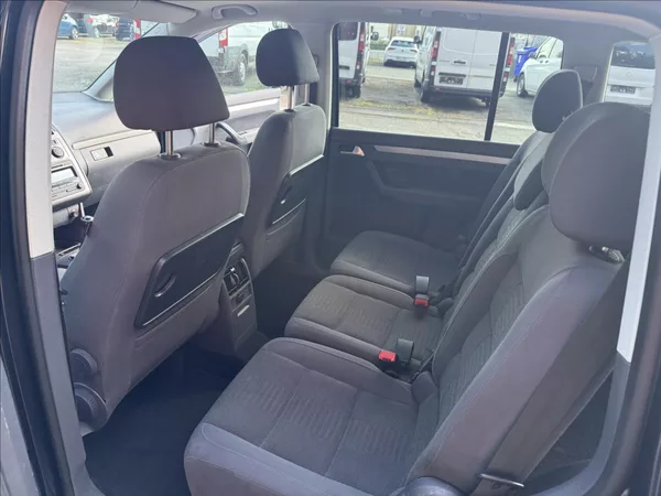 Volkswagen Touran 1,4 TSi Higline - foto 19