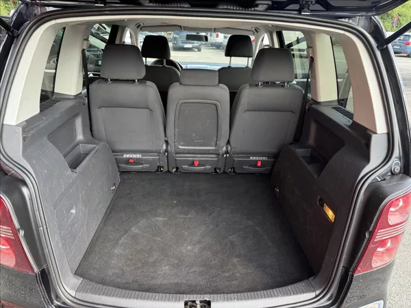 Volkswagen Touran 1,4 TSi Higline - foto 20
