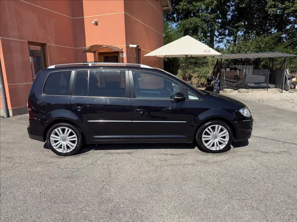 Volkswagen Touran 1,4 TSi Higline - foto 4