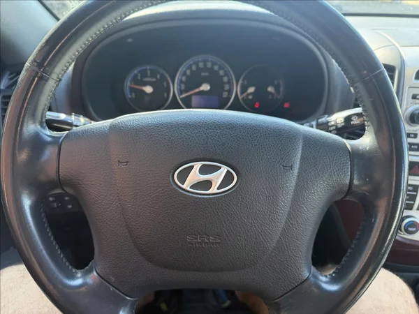 Hyundai Santa Fe 2,2 CRDi - foto 10