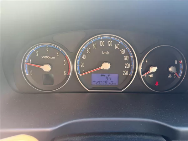 Hyundai Santa Fe 2,2 CRDi - foto 11