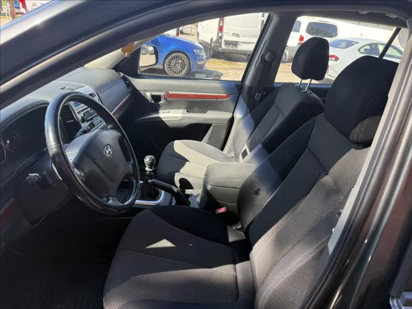 Hyundai Santa Fe 2,2 CRDi - foto 16