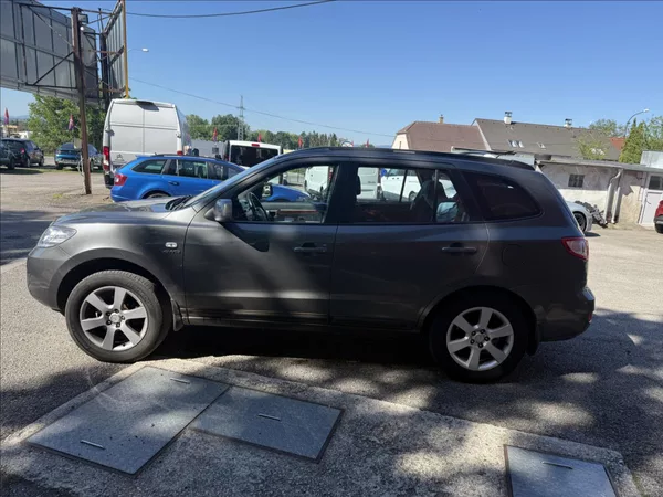 Hyundai Santa Fe 2,2 CRDi - foto 7