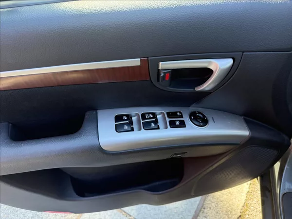 Hyundai Santa Fe 2,2 CRDi - foto 9