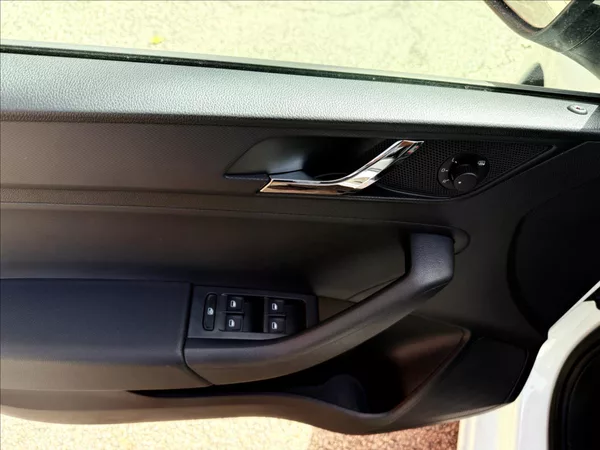 Škoda Rapid 1,2 TSi - foto 10
