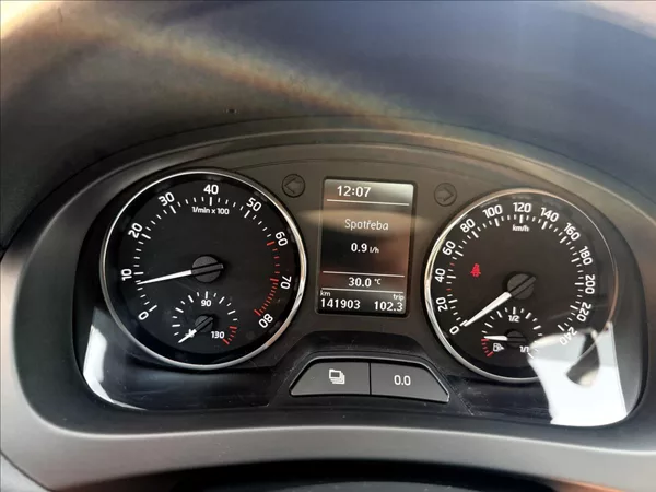 Škoda Rapid 1,2 TSi - foto 12