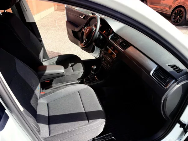 Škoda Rapid 1,2 TSi - foto 18