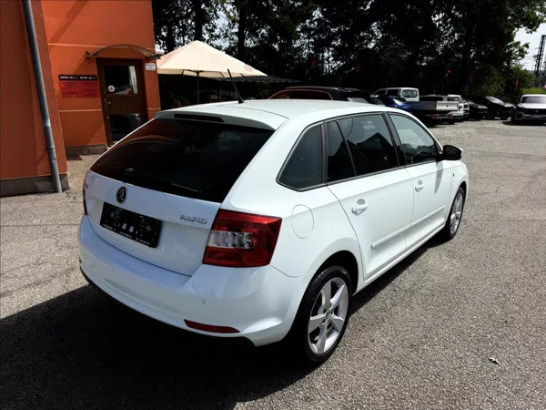 Škoda Rapid 1,2 TSi - foto 5