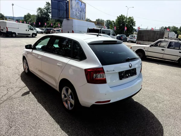 Škoda Rapid 1,2 TSi - foto 7