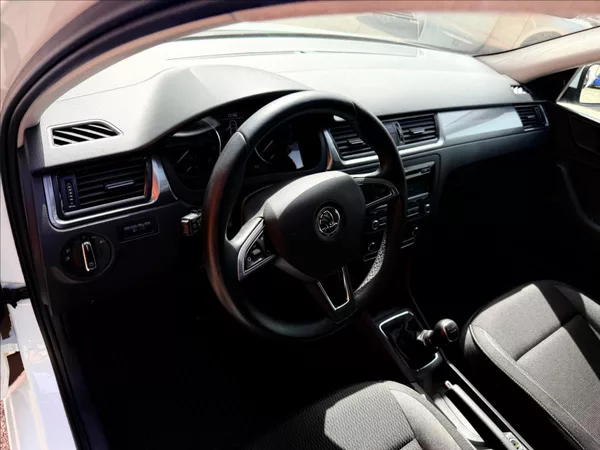 Škoda Rapid 1,2 TSi - foto 9