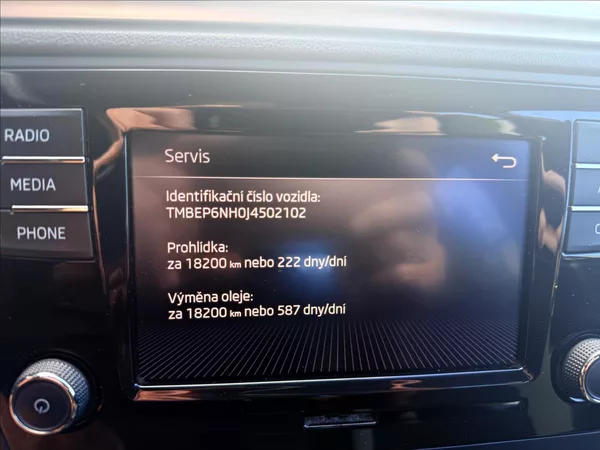 Škoda Rapid 1,0 TSi 1.Majitel ČR - foto 17