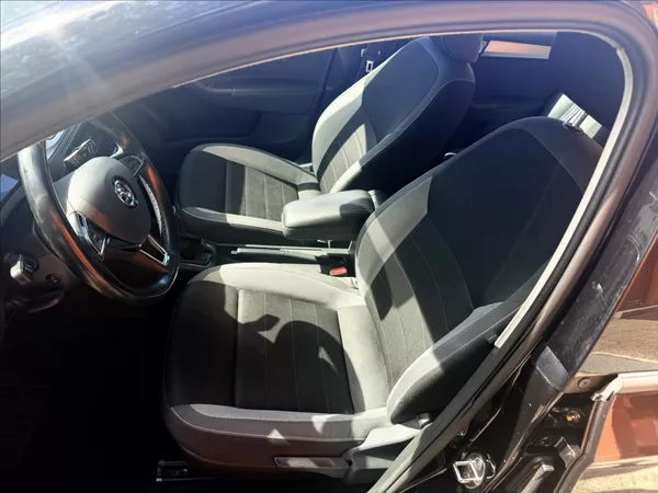 Škoda Rapid 1,0 TSi 1.Majitel ČR - foto 18