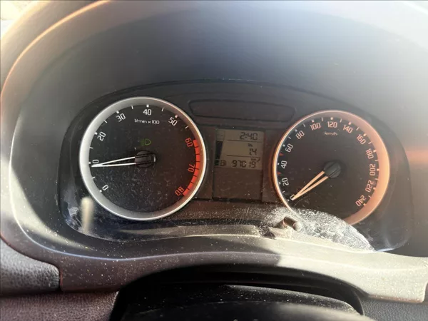 Škoda Roomster 1,2 HTP - foto 12