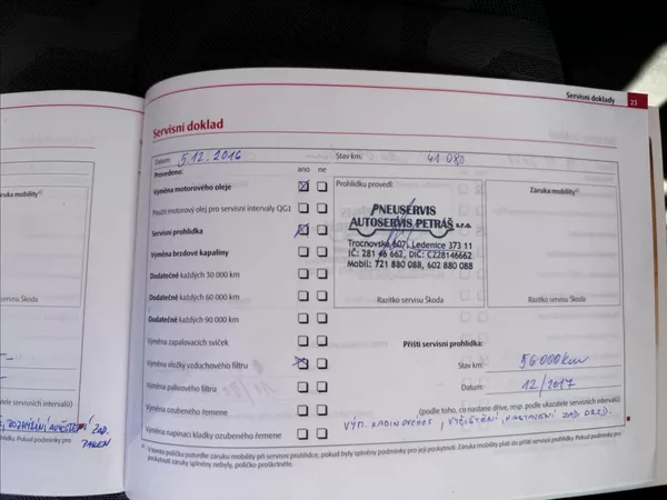 Škoda Roomster 1,2 HTP - foto 28