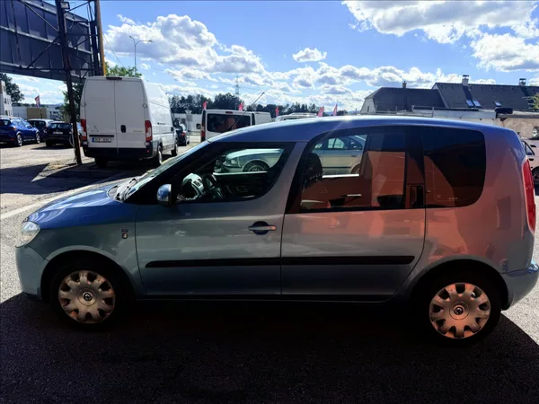 Škoda Roomster 1,2 HTP - foto 8