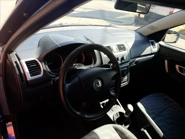 Škoda Roomster 1,2 HTP - foto 9