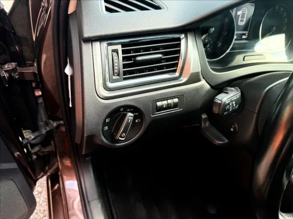 Škoda Rapid 1,2 TSi STYLE PLUS ČR - foto 11