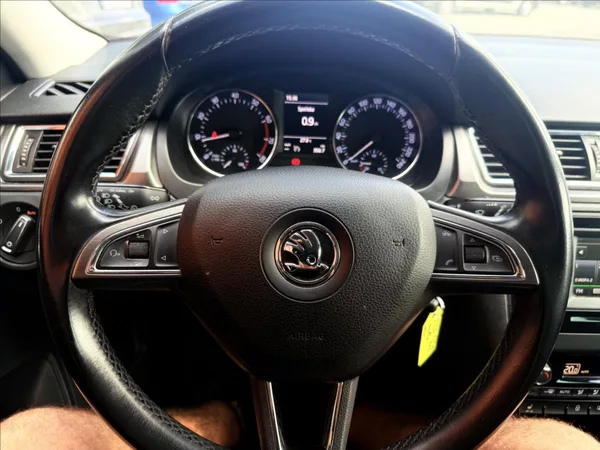 Škoda Rapid 1,2 TSi STYLE PLUS ČR - foto 12