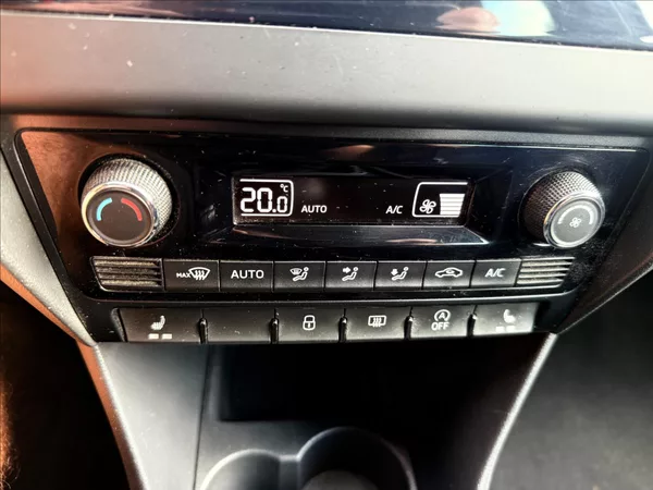 Škoda Rapid 1,2 TSi STYLE PLUS ČR - foto 15