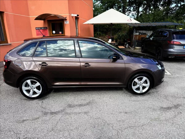 Škoda Rapid 1,2 TSi STYLE PLUS ČR - foto 4