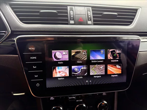 Škoda Superb 2,0 TDi Laurin & Klement - foto 14