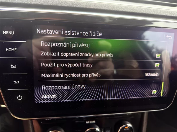Škoda Superb 2,0 TDi Laurin & Klement - foto 21