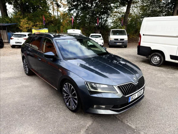 Škoda Superb 2,0 TDi Laurin & Klement - foto 3
