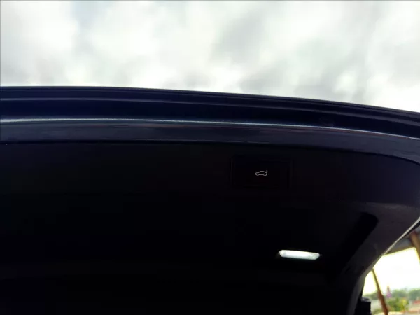 Škoda Superb 2,0 TDi Laurin & Klement - foto 30