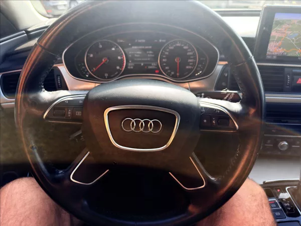 Audi A6 Avant 2,0 TDi Automat - foto 12