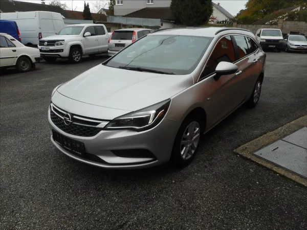 Opel Astra 1,6 CDTi SPORTS TOURER