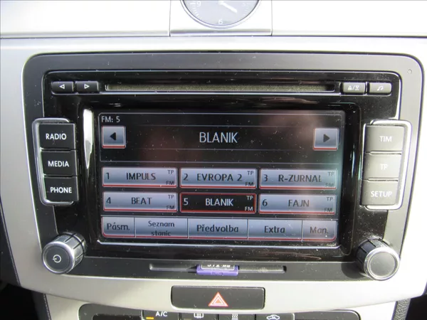 Volkswagen Passat 1,6 TDi 77kW Variant - foto 16
