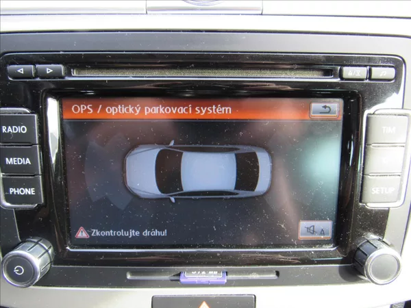 Volkswagen Passat 1,6 TDi 77kW Variant - foto 17