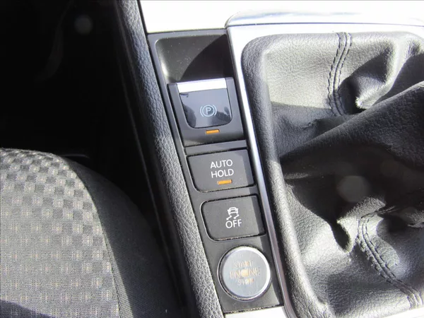 Volkswagen Passat 1,6 TDi 77kW Variant - foto 19