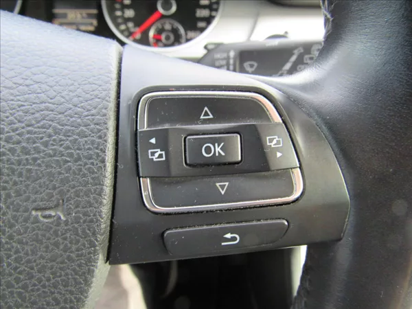 Volkswagen Passat 1,6 TDi 77kW Variant - foto 21