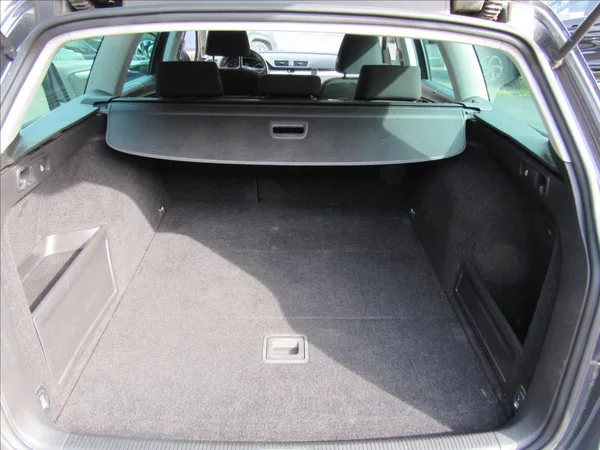 Volkswagen Passat 1,6 TDi 77kW Variant - foto 28