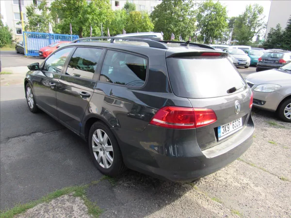 Volkswagen Passat 1,6 TDi 77kW Variant - foto 4